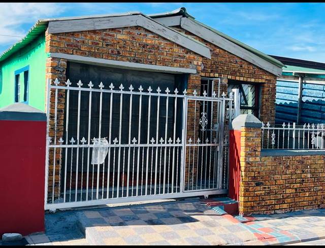 2 BEDROOM HOUSE FOR SALE IN MANDELA PARK